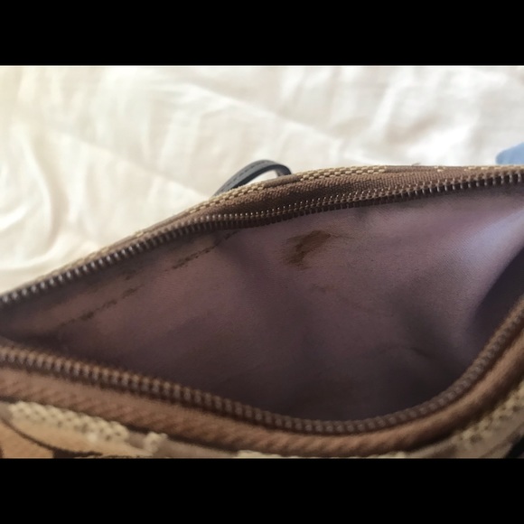 COACH wristlet - Picture 4 of 4